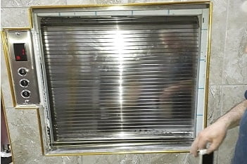 kepenk kapılı monşarj asansör