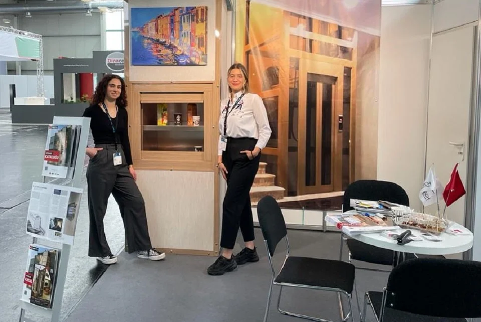 Dekoratif Monşarj Asansör